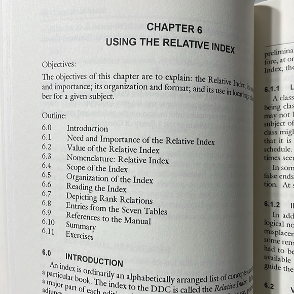 Dewey Decimal Classification, A Practical Guide by Louis May Chan c1996 - Picture 10 of 12
